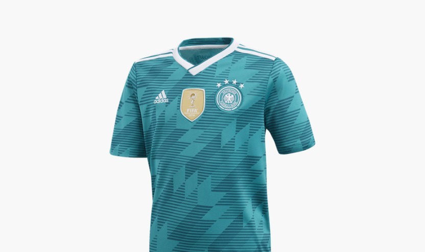 Camisa do time disponível a preço razoável